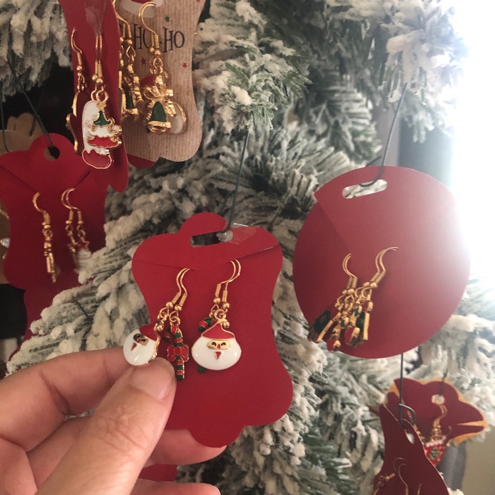 Super cute Christmas earrings 10 double sets so 20 set of earrings